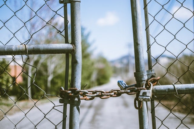 chain link fence 