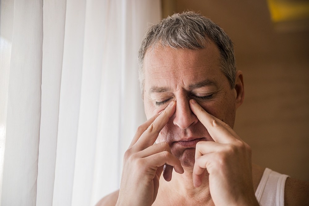 symptoms of sinusitis